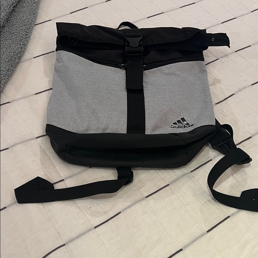 adidas Unisex-Adult Classic backpack duffel gray black barely used folding top